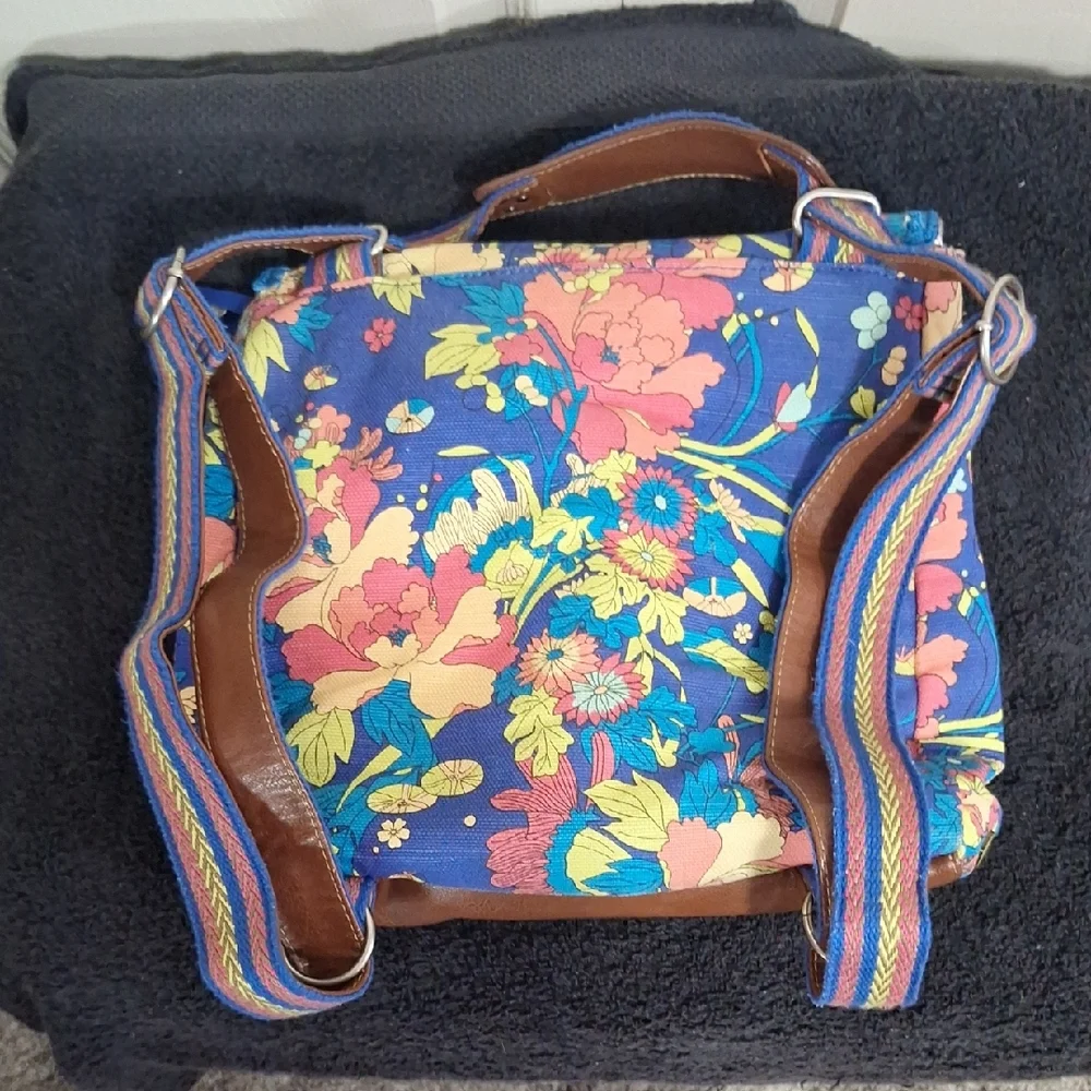 Sakroots Canvas Faux Leather Backpack Messenger Bag - Floral Blue Mulrixolor